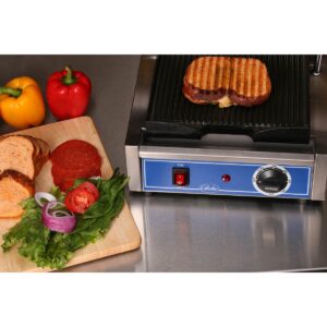 Globe GPG10 Single Commercial Panini Press w/ Cast Iron Grooved Plates, 120v