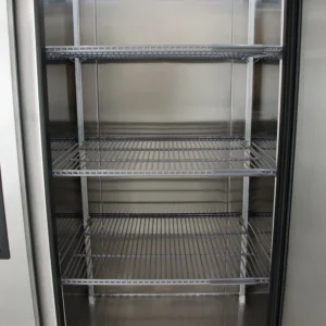 True TS-72-HC 78 1/10″ Three Section Reach In Refrigerator, (3) Left/Right Hinge Solid Doors, 115v