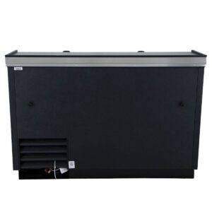 True TD-50-18-HC 49″ Solid Slide Lid Deep Well Horizontal Bottle Cooler with Hydrocarbon