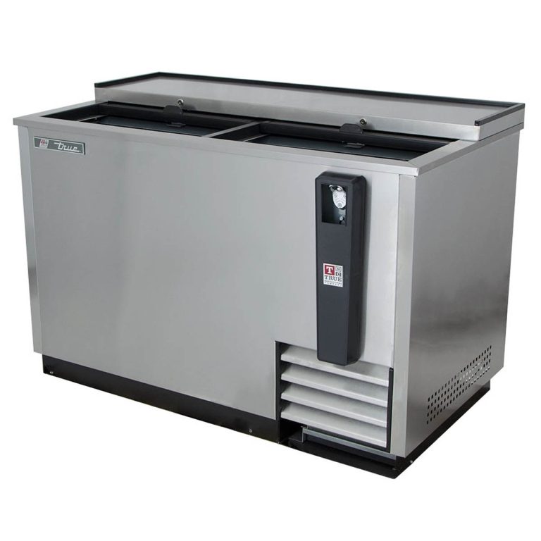 True TD-50-18-S-HC 49" Solid Slide Lid Stainless Steel Deep Well Horizontal Bottle Cooler