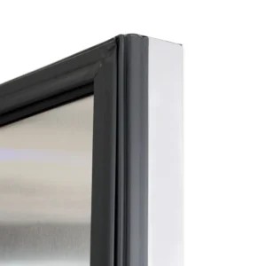 True TS-72-HC 78 1/10″ Three Section Reach In Refrigerator, (3) Left/Right Hinge Solid Doors, 115v